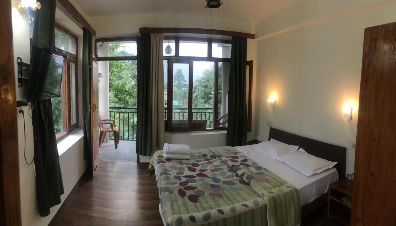 Hotel Tourist 10 Minutes Walking Distance From The Mall