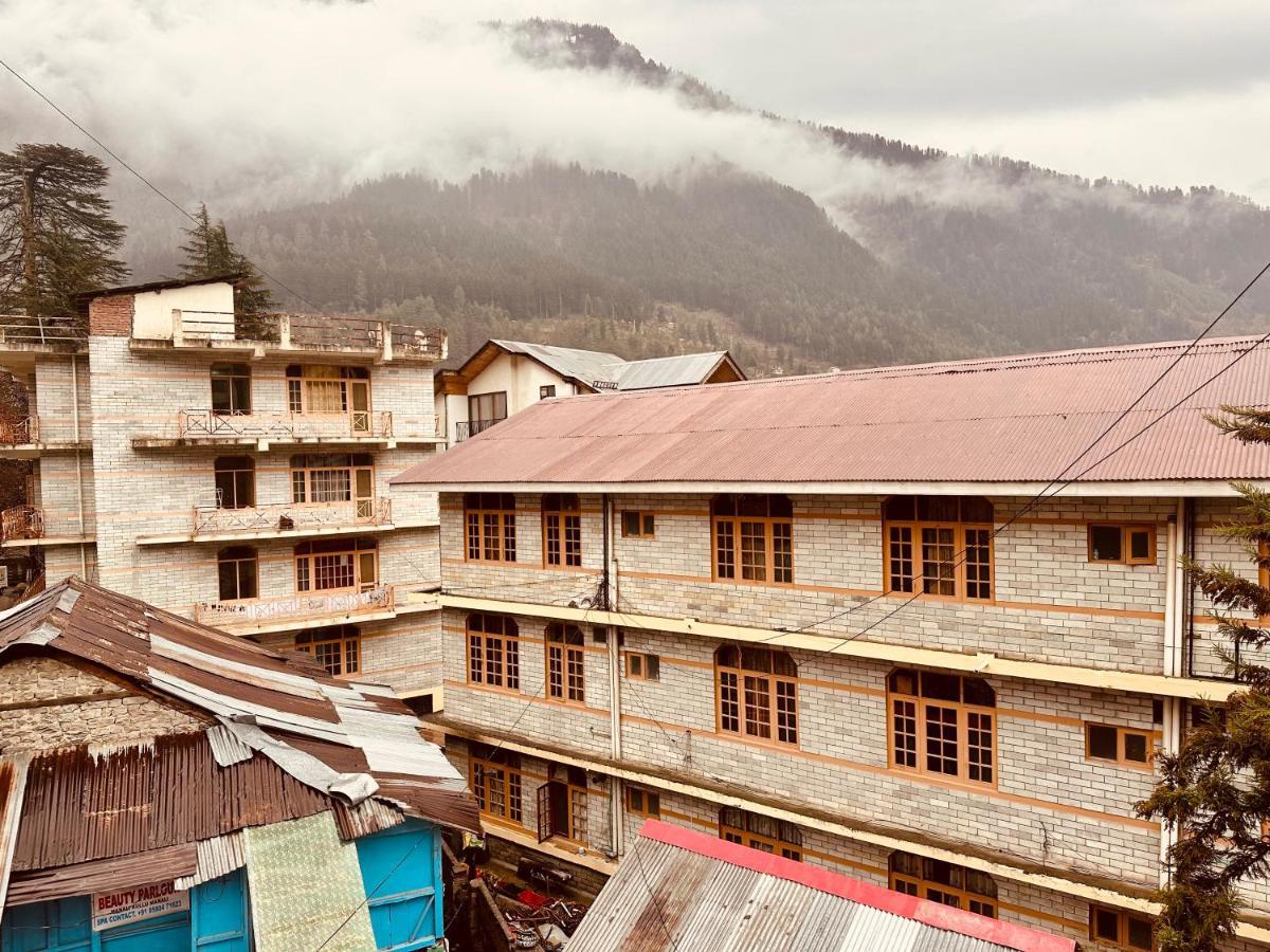 Wooibhotels The Solitaire Homestay Manali (Himachal Pradesh)