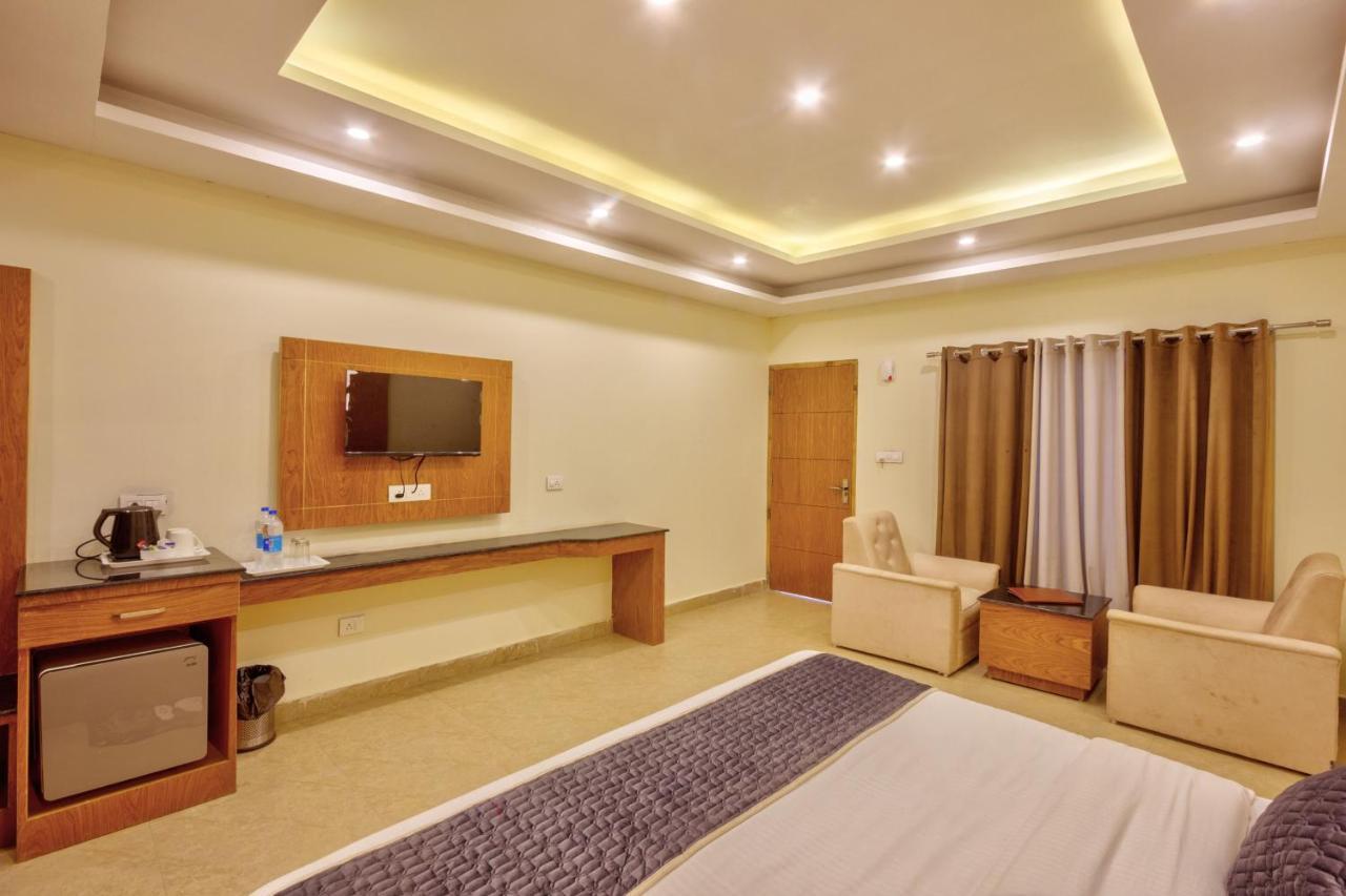 Resort Shivalaya Retreat & Manali (Himachal Pradesh)