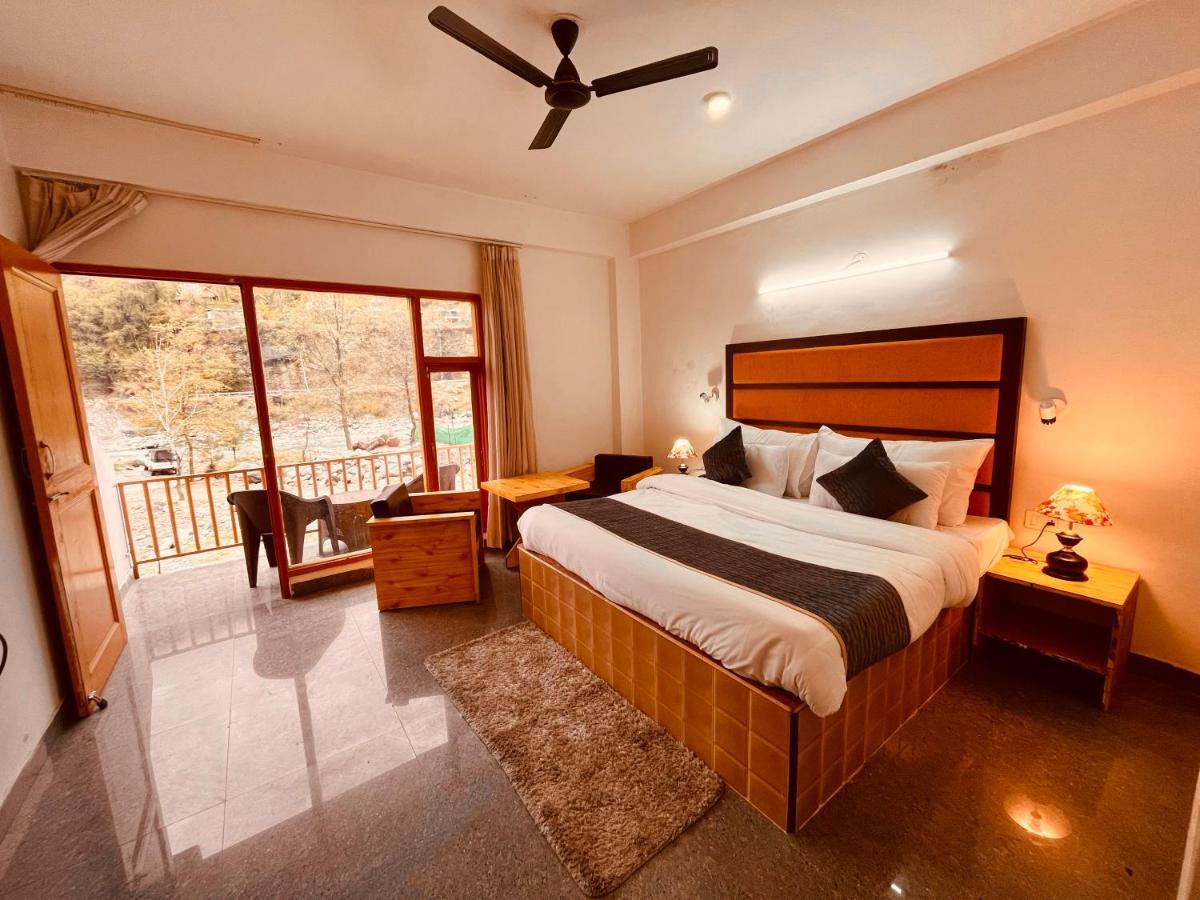 Riverdale Resort, - A Riverside M98160-24300 Hotel Manali (Himachal Pradesh)