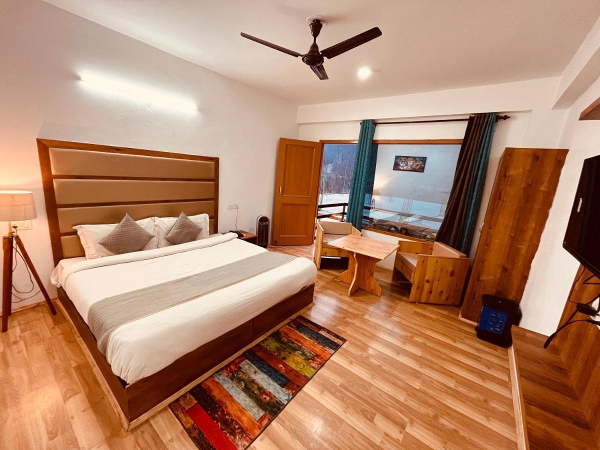 Riverdale Resort, - A Riverside M98160-24300 Hotel