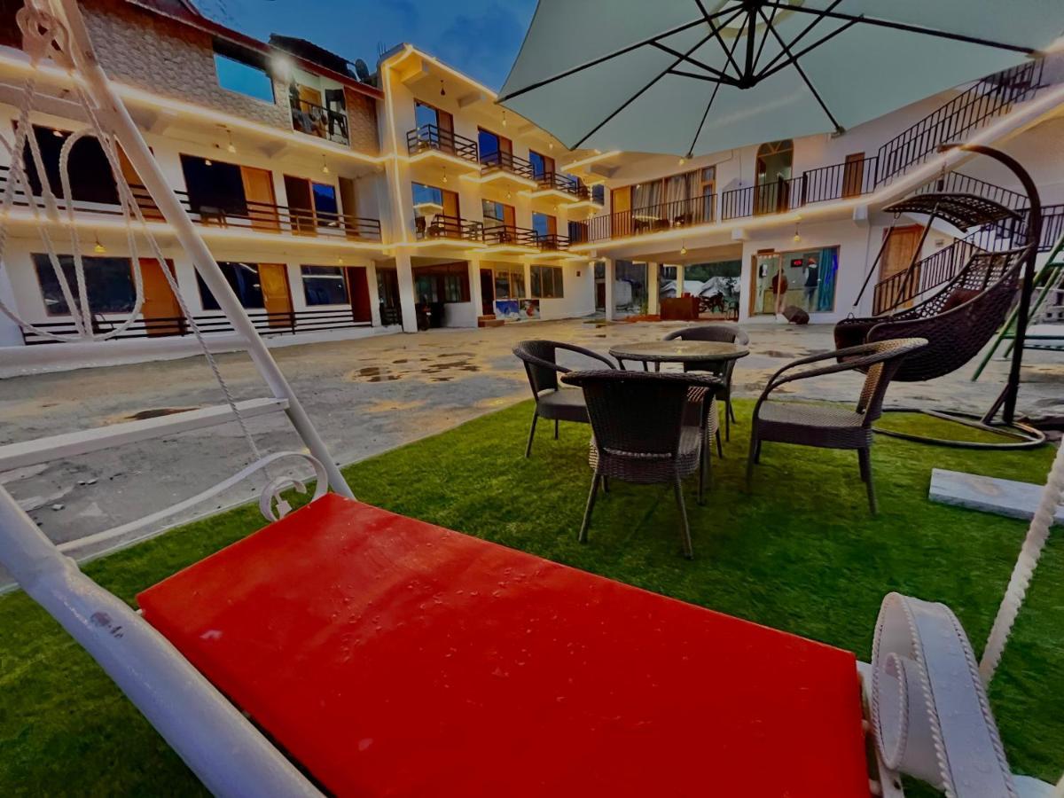 Riverdale Resort, - A Riverside M98160-24300 4*