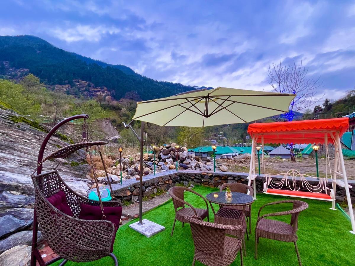 Riverdale Resort, - A Riverside M98160-24300