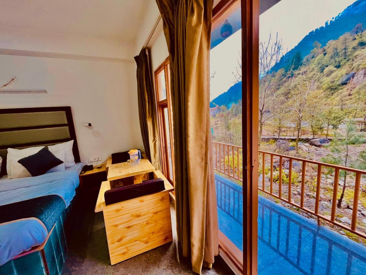 Riverdale Resort, - A Riverside M98160-24300 Hotel Manali (Himachal Pradesh)