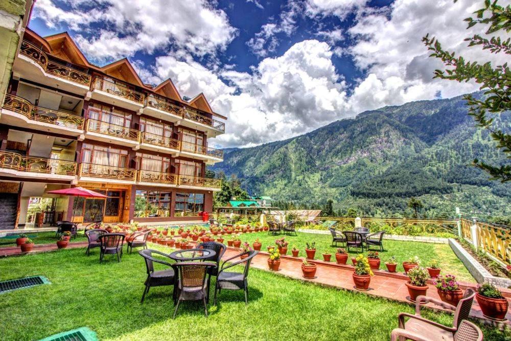 Snow Peak Retreat Manali (Himachal Pradesh)