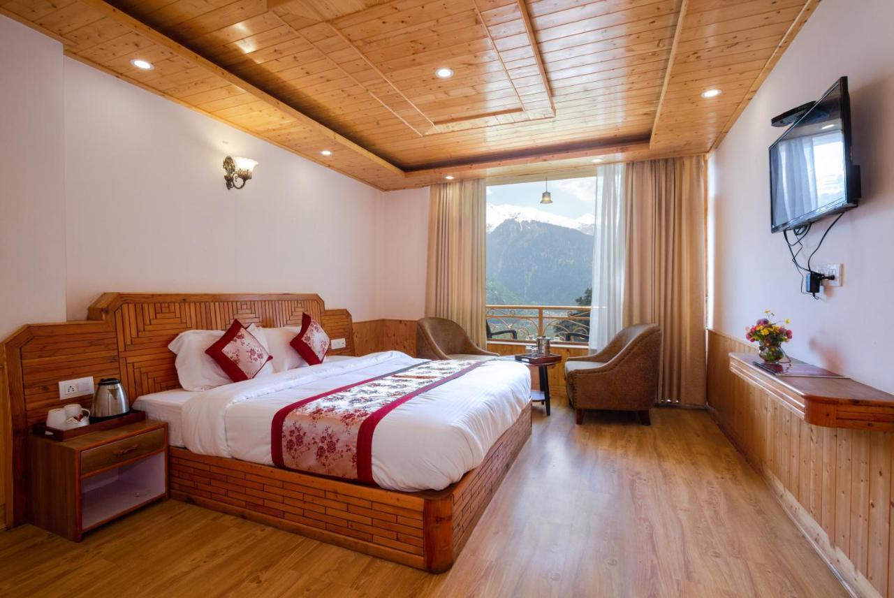 Kanyal Hills Manali (Himachal Pradesh)