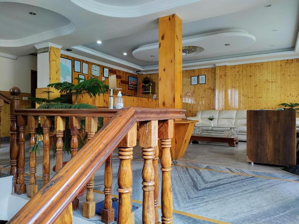 Mountain Face Hotel