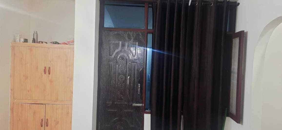 Oyo 81257 Lucky Manali (Himachal Pradesh)