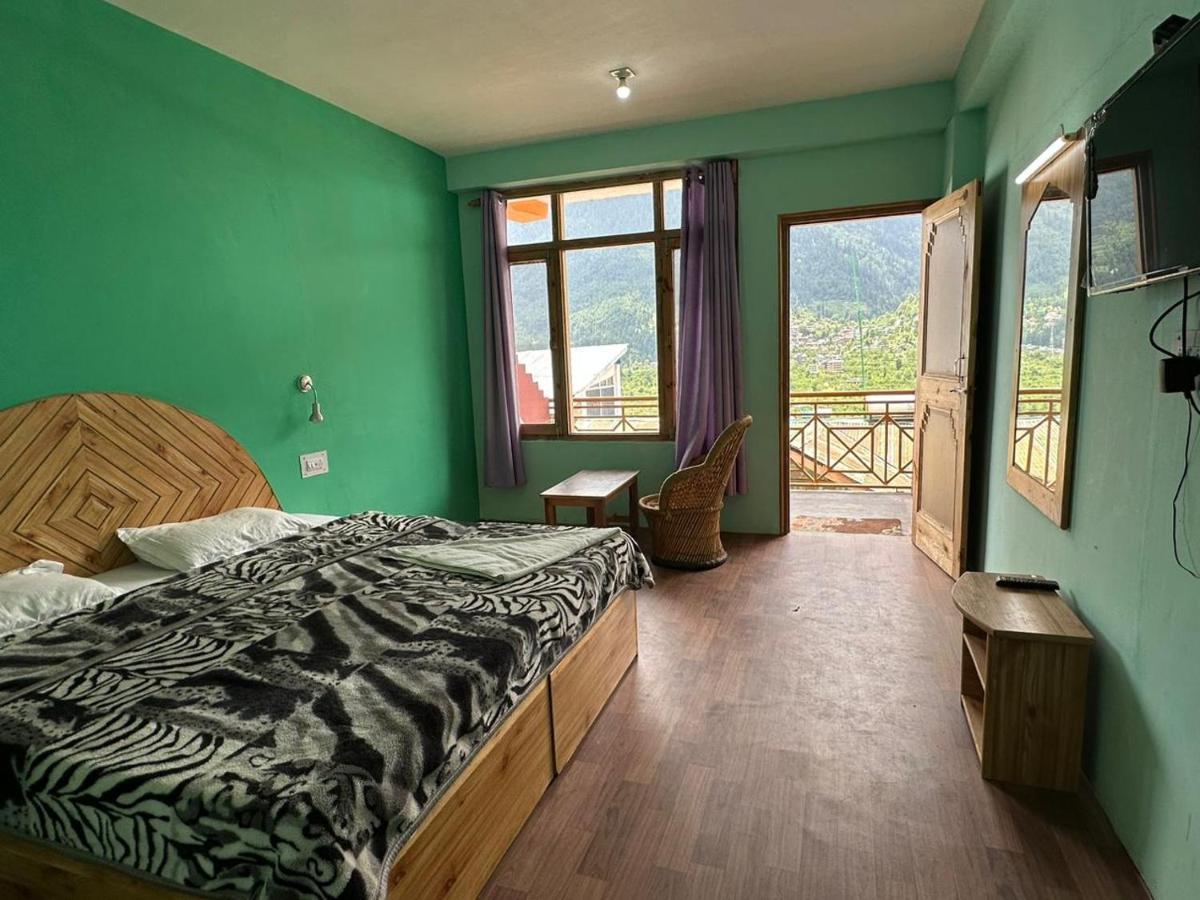 Guest house Rasta Cafe And Manali (Himachal Pradesh)