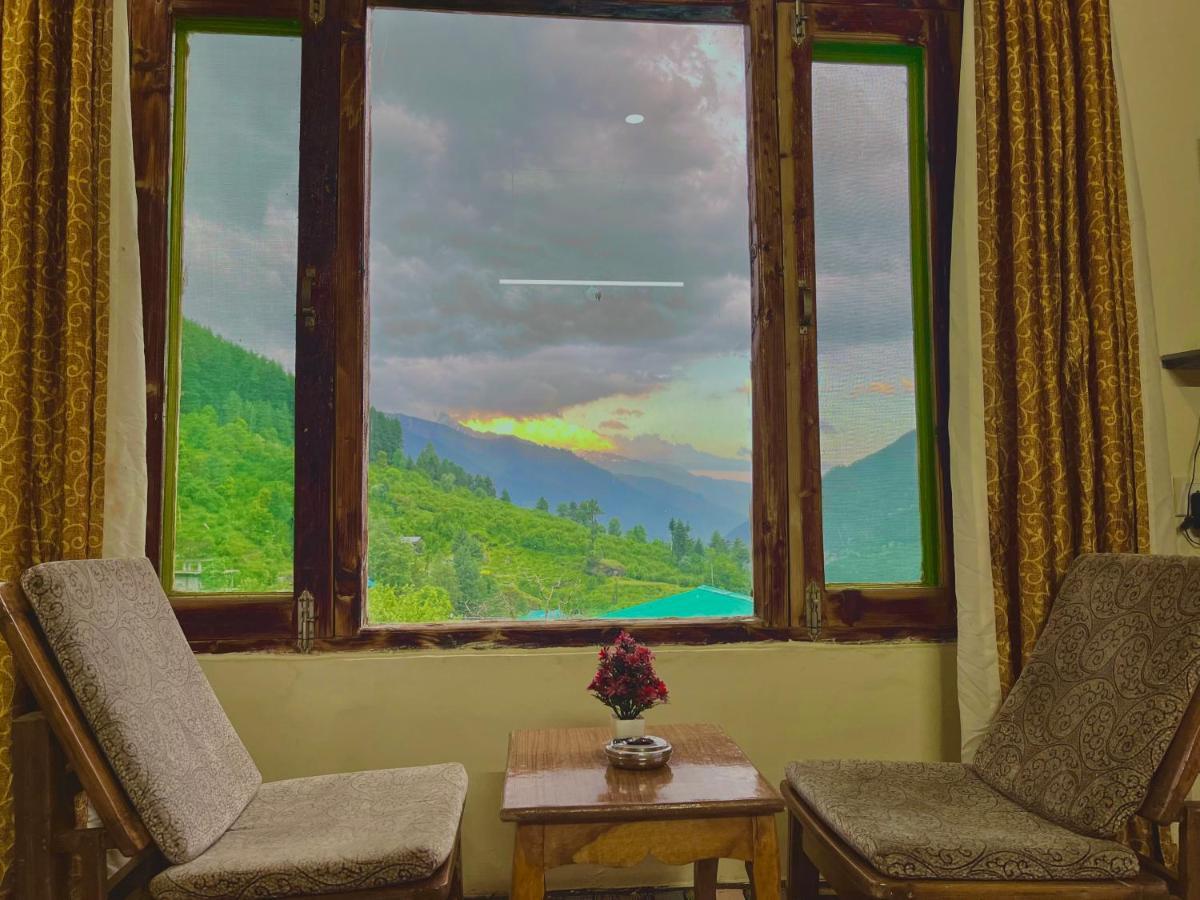 Naina Spring Resort, - Away From City Hustle 3*