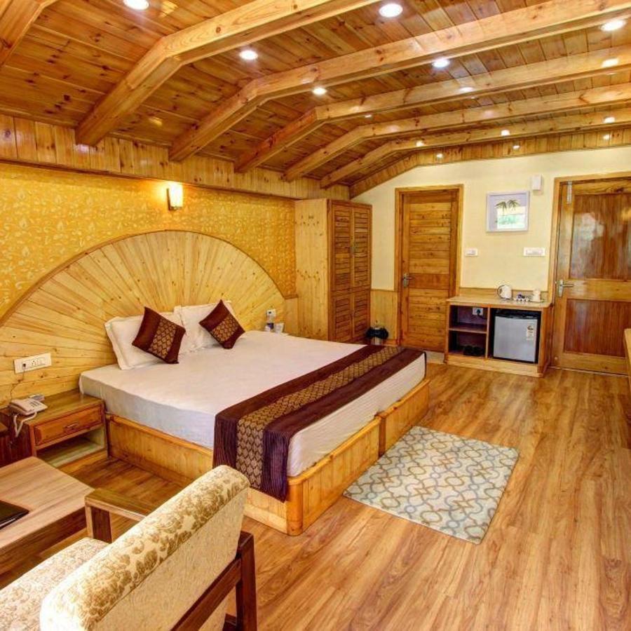 Hotel Snow Peak Retreat Manali (Himachal Pradesh)