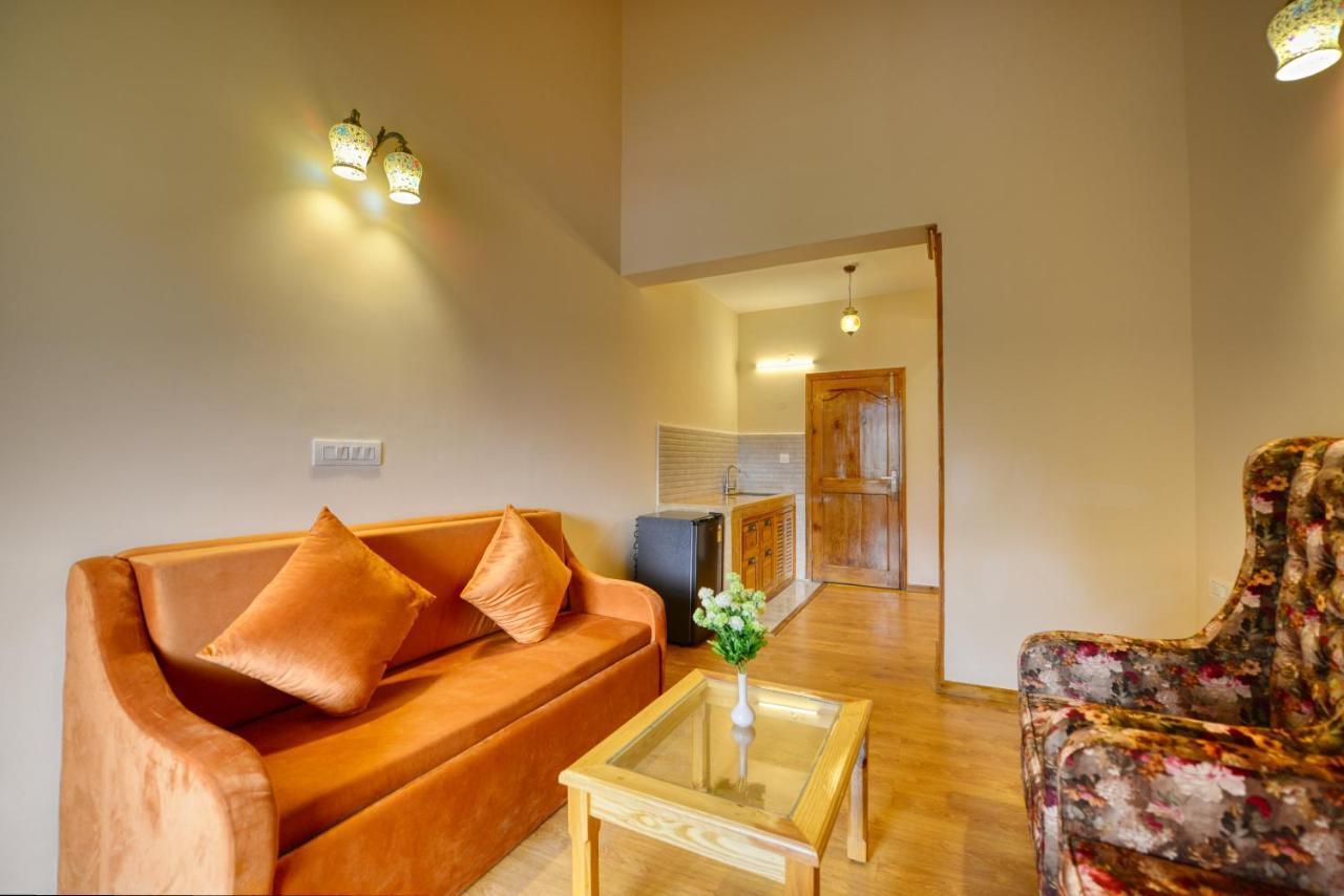Clarks Suites, 4*