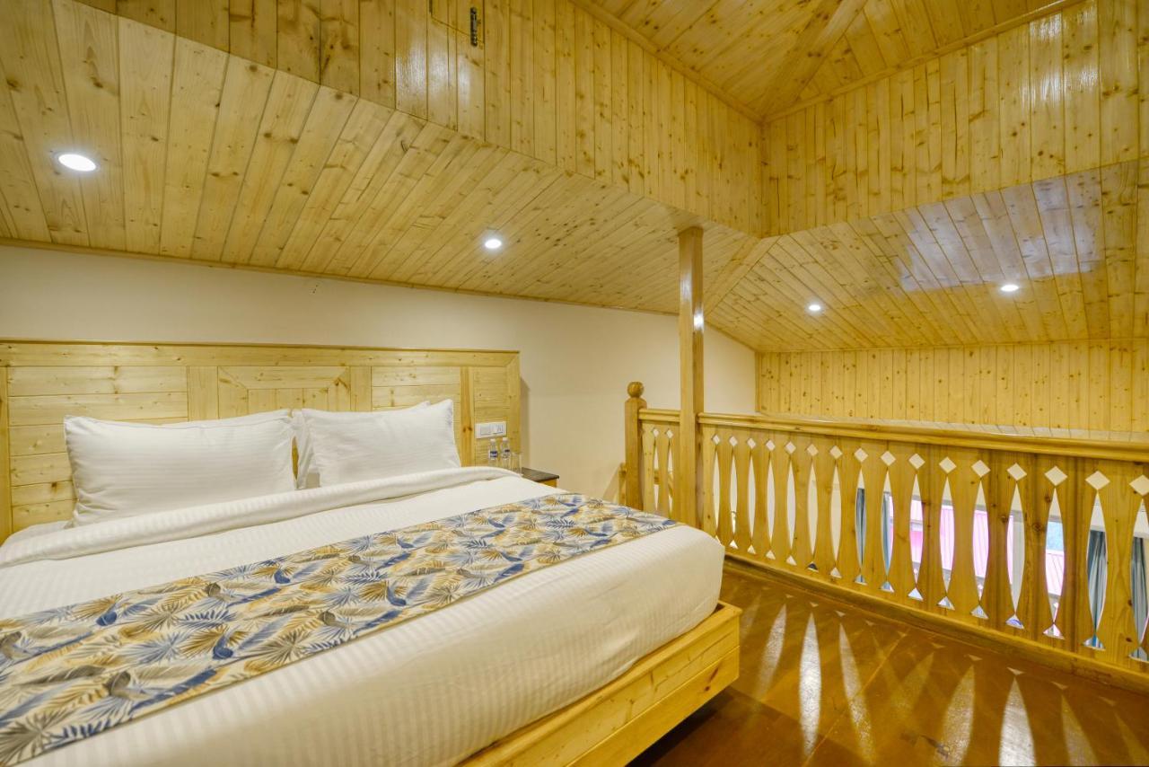 Hotel Clarks Suites,