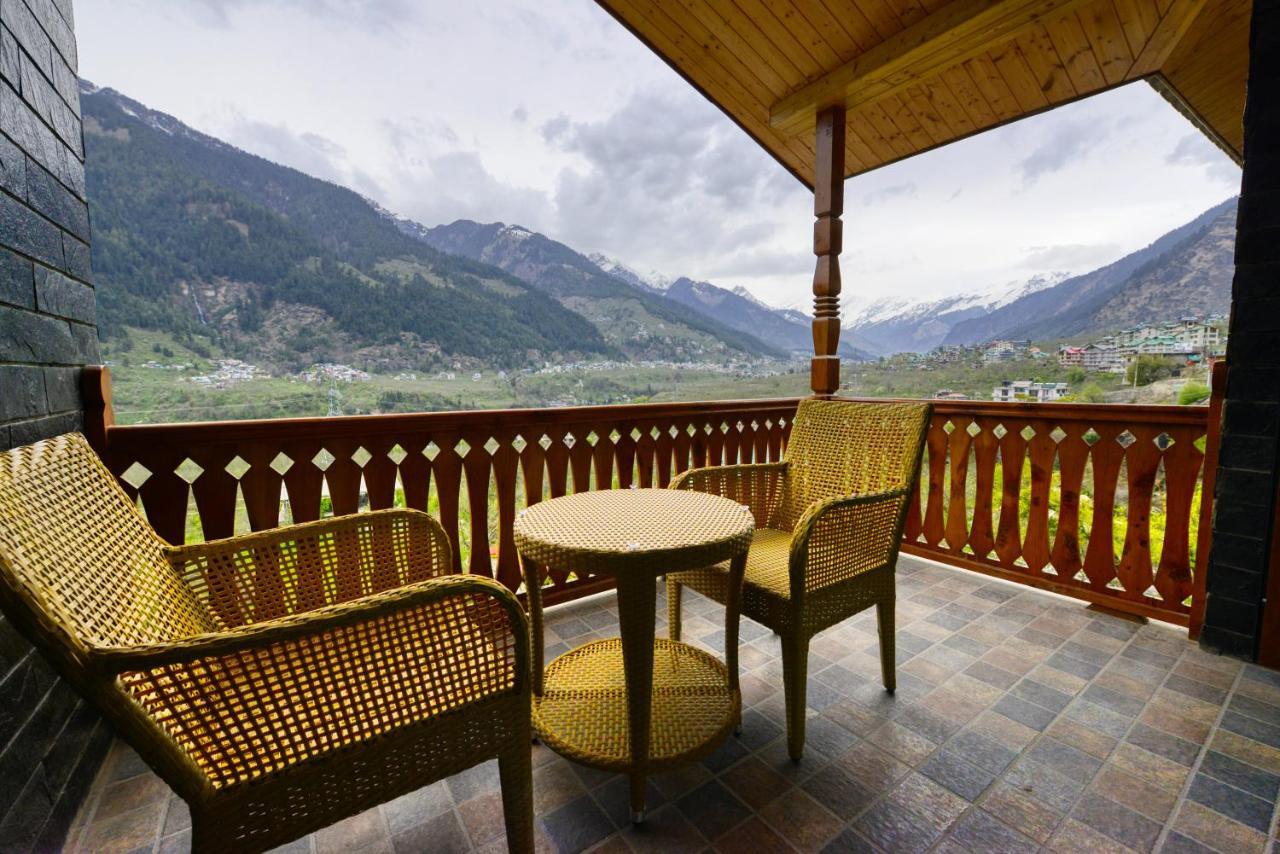 Clarks Suites, 4* Manali (Himachal Pradesh)