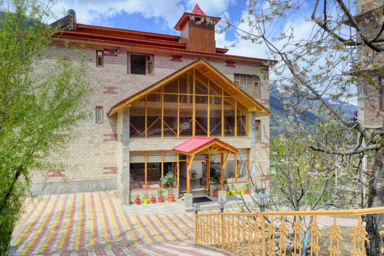 Clarks Suites, Hotel Manali (Himachal Pradesh)