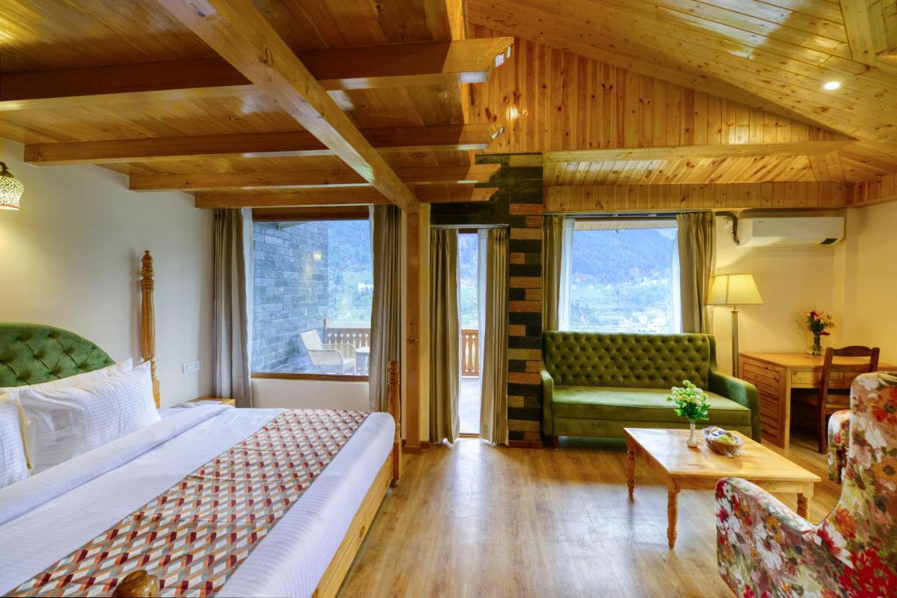 Clarks Suites, 4* Manali (Himachal Pradesh)