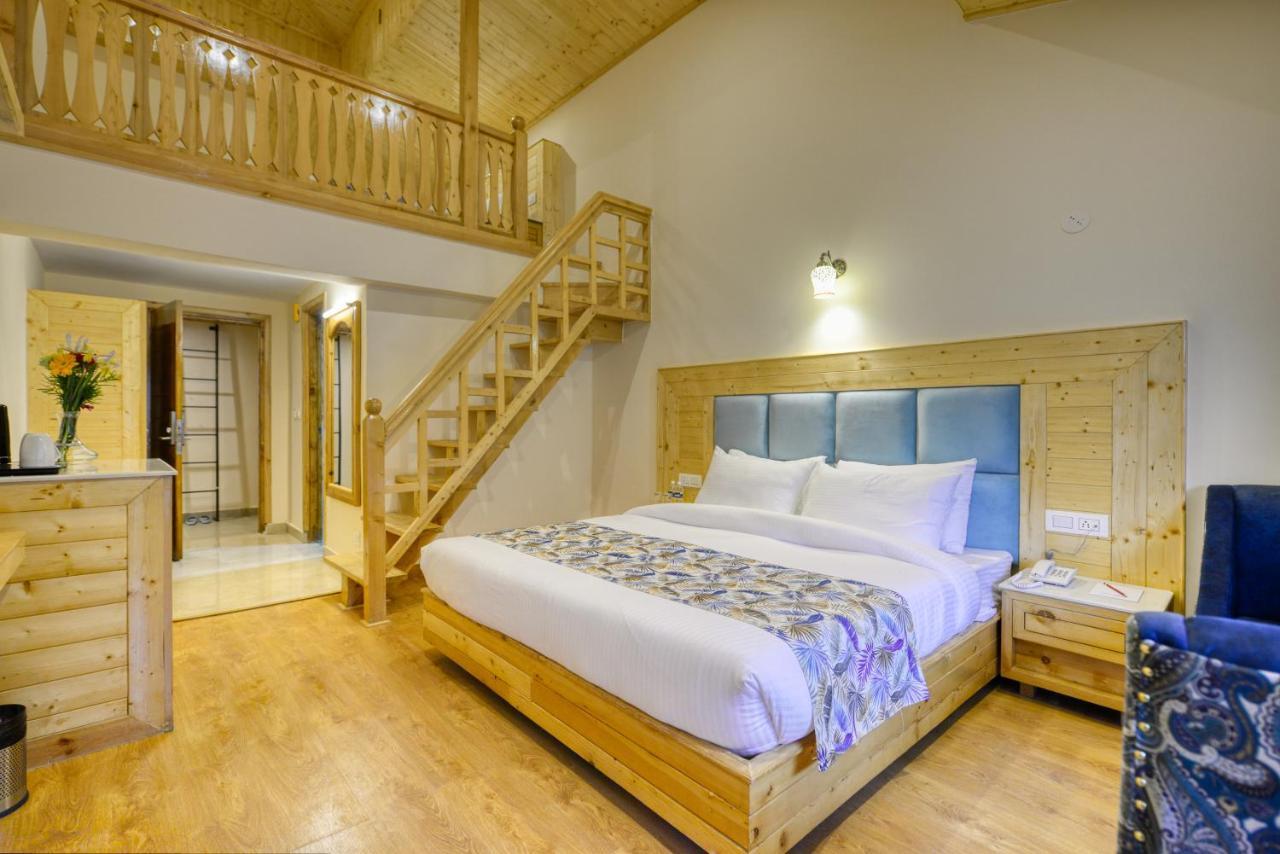 Clarks Suites, 4*