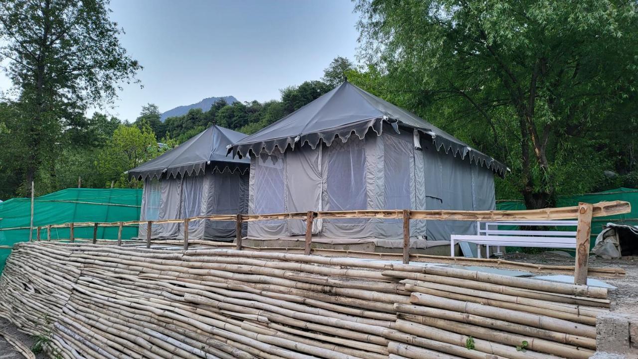 Luxury tent 