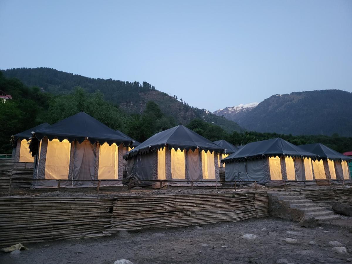 Luxury tent 