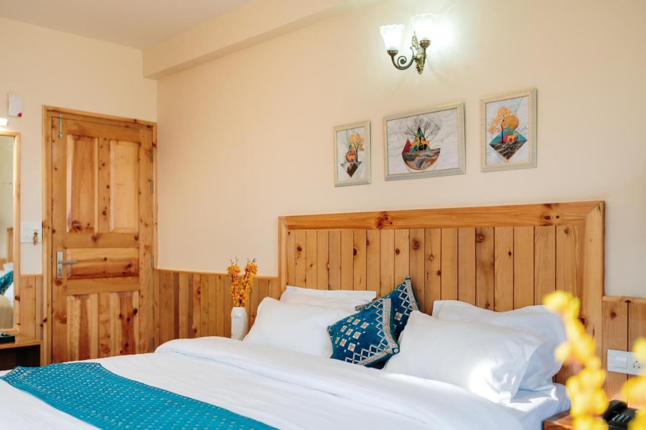 Guest house The Red Bird Cottages, *