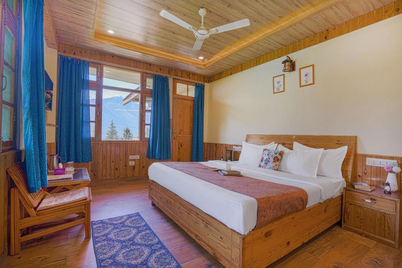 Homestay Saffronstays Kesar Villa, - Beautiful Amidst An Apple Orchard - Clear Roads Manali (Himachal Pradesh)