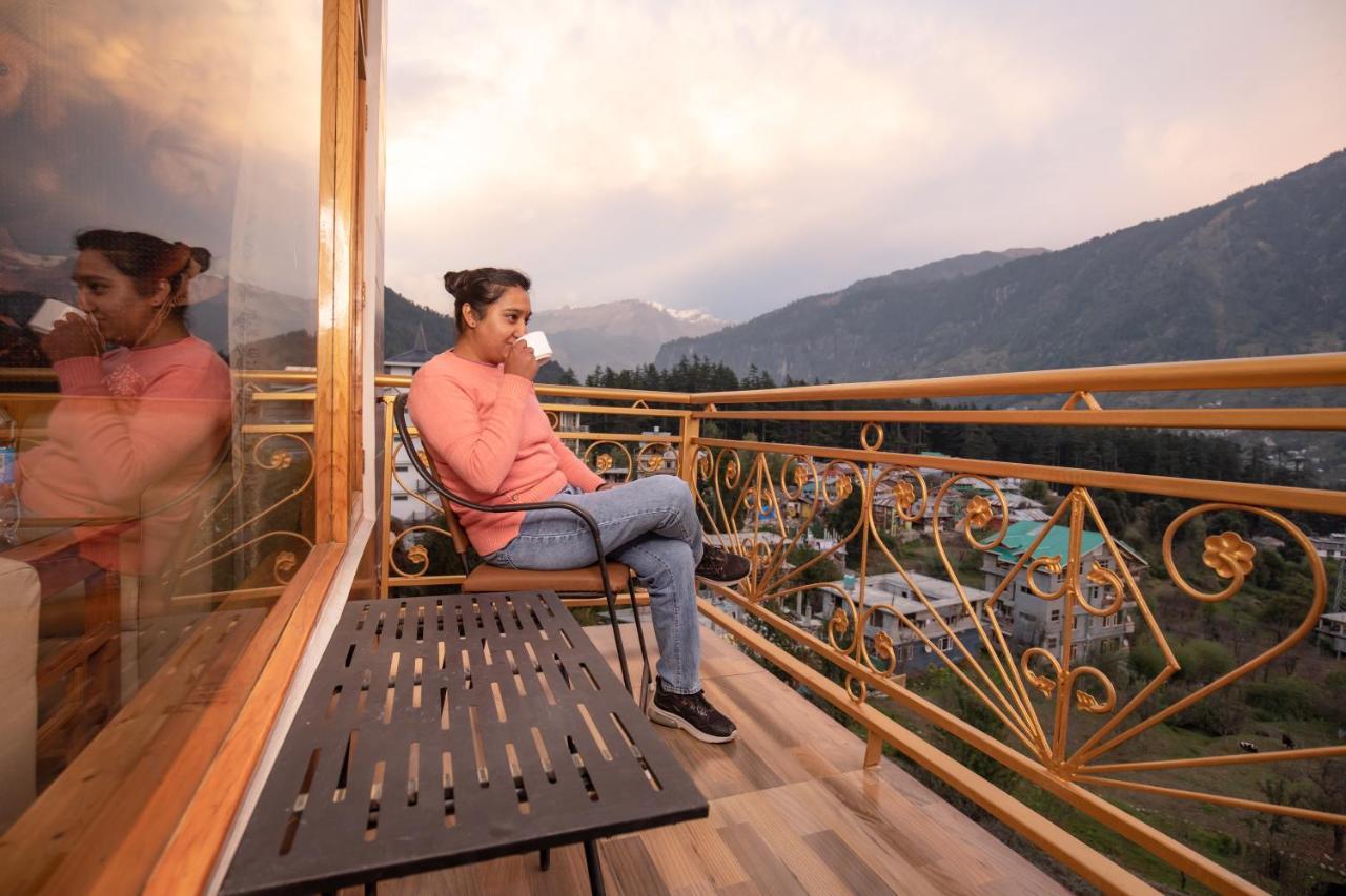 Hotel Old Smugglers With Balcony Mountain View Ac Hot And Cold Near To Hadimba Temple Near To Mall Road#free Pick From Volvo Bus Stand 4*
