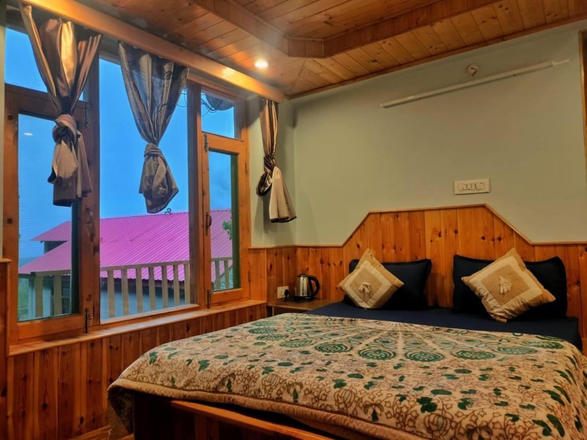 Off The Cuff Homestay