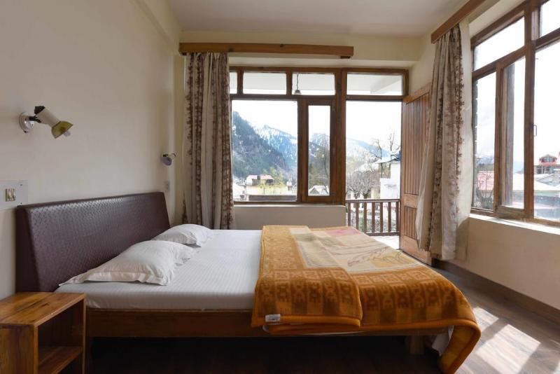 Tourist 10 Minutes Walking Distance From The Mall Hotel *