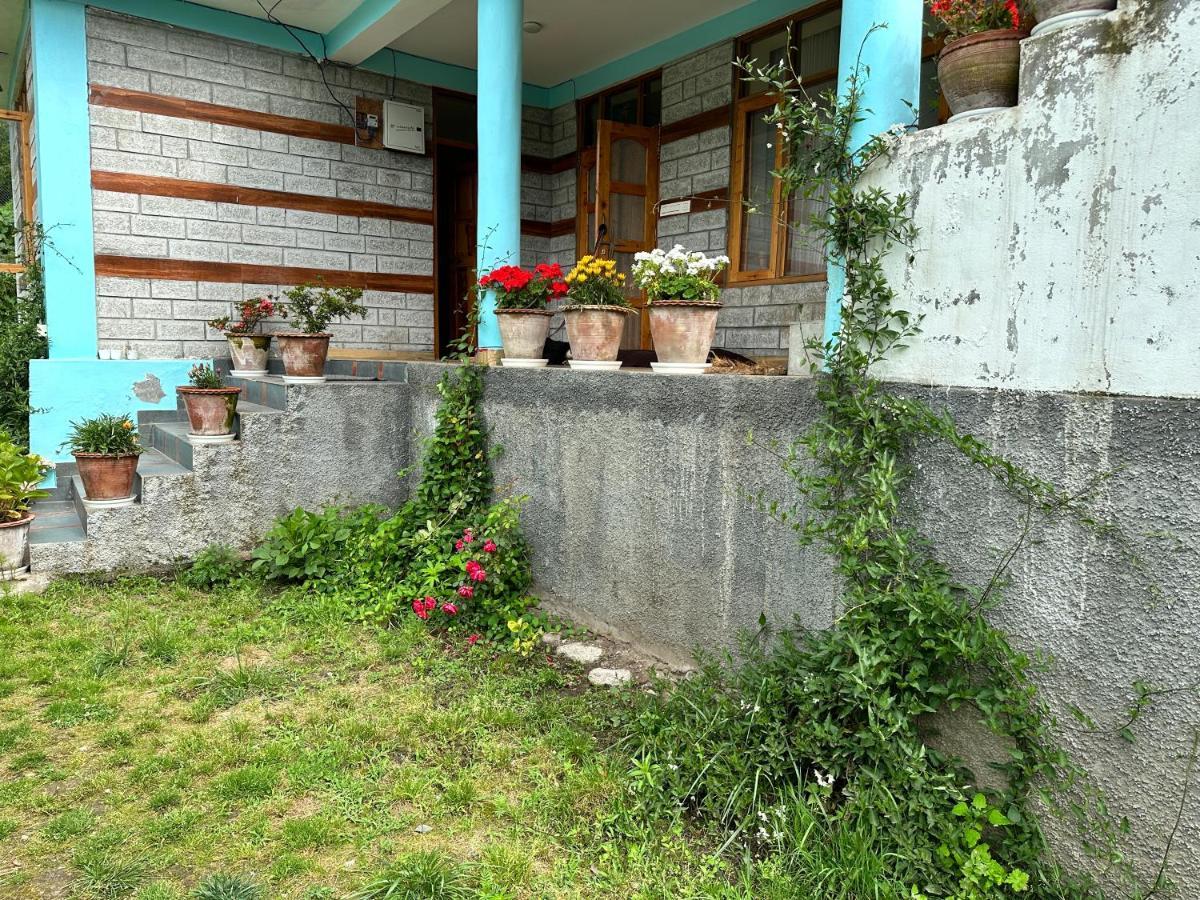 Jal-vayu Cottages