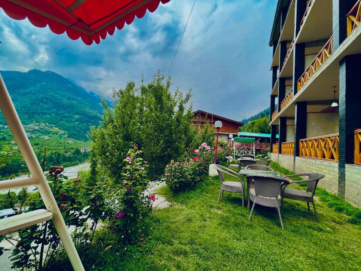 Hotel Naina Spring Resort, - Away From City Hustle