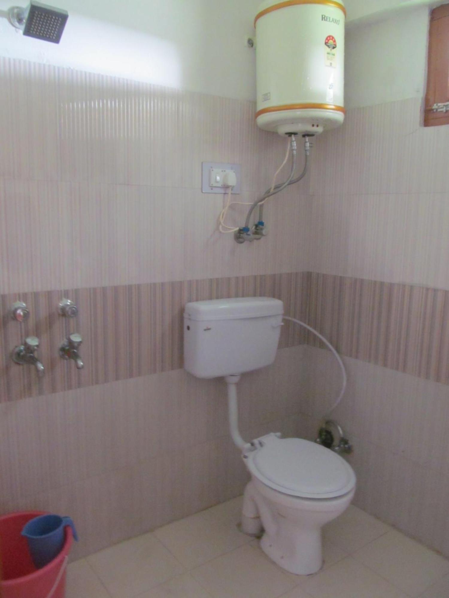 Manali Top Inn Guest house 2*