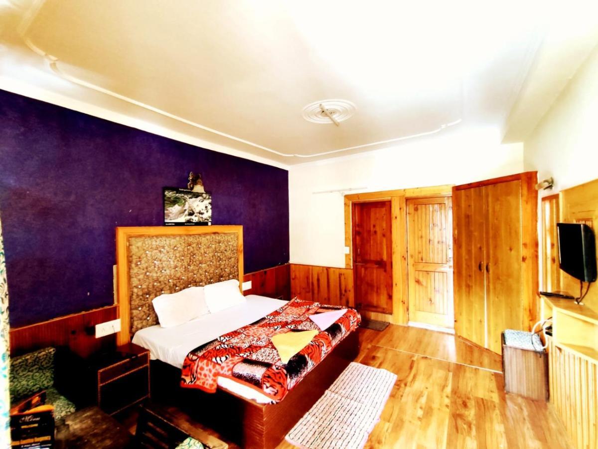 Hotel The Eleena Aastha - 3 Star Luxury Manali (Himachal Pradesh)
