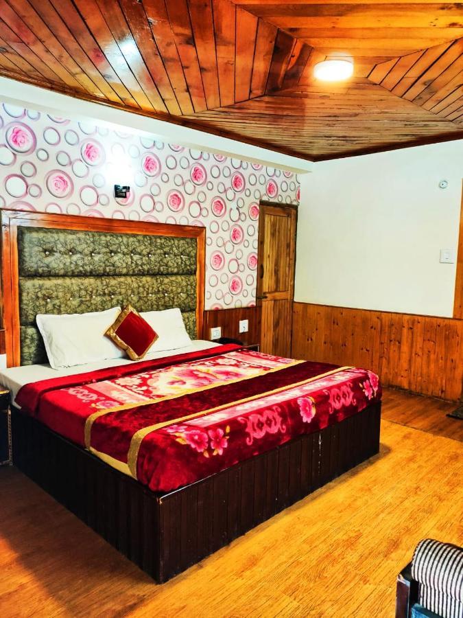The Eleena Aastha - 3 Star Luxury