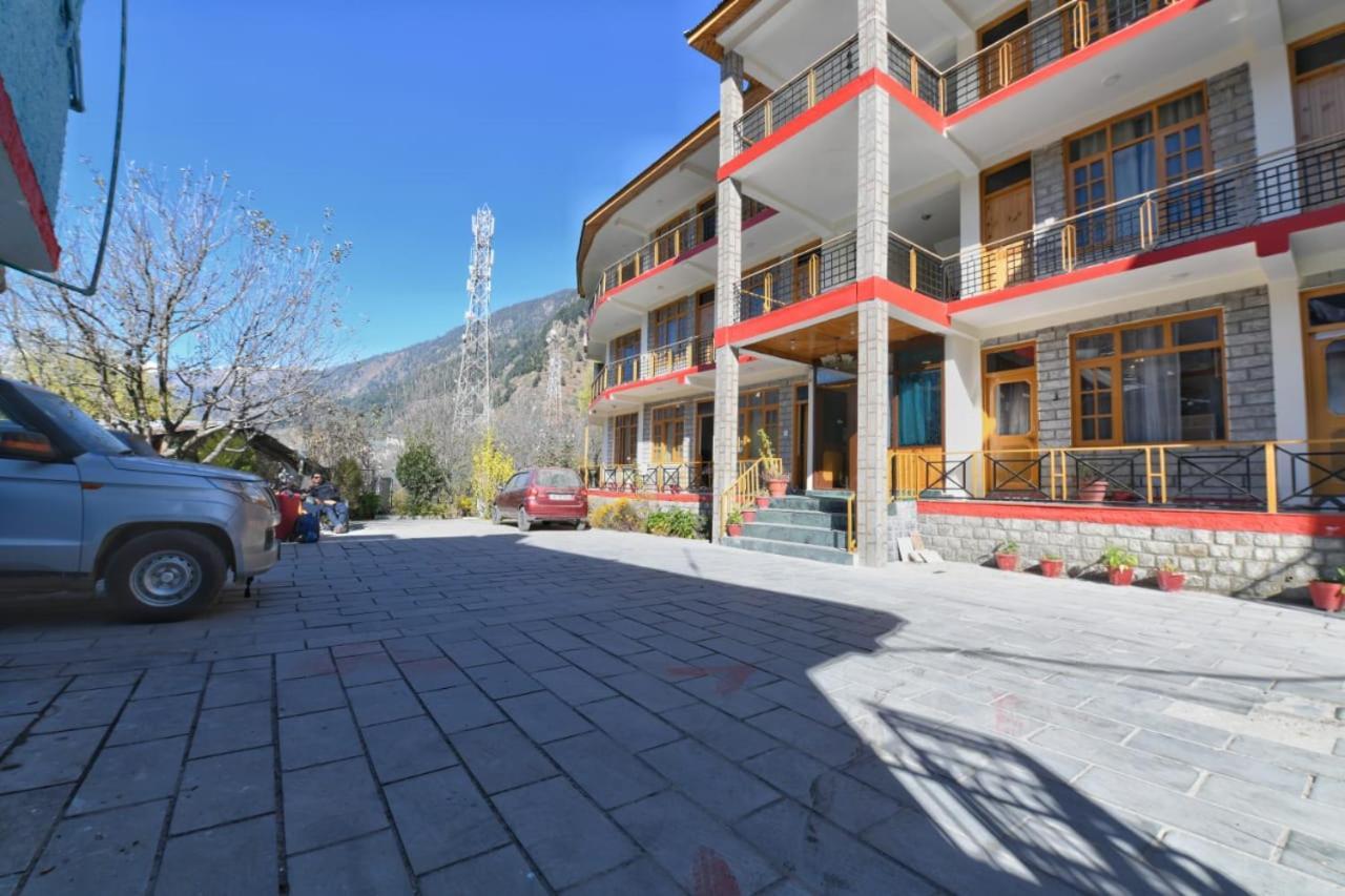 Hotel The Eleena Aastha - 3 Star Luxury