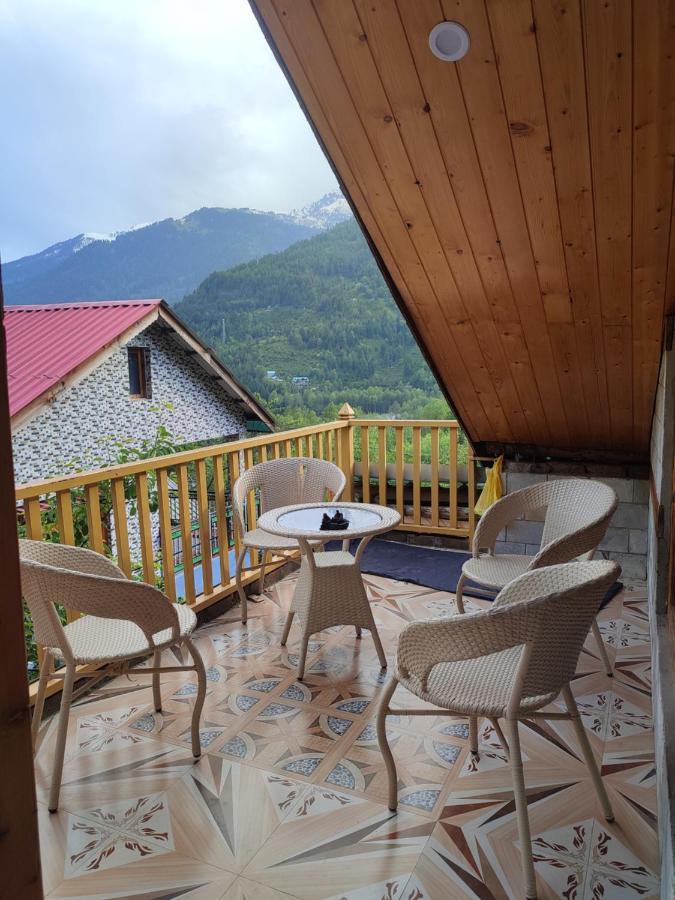 Off The Cuff Homestay