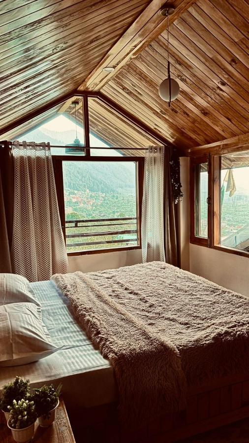 The Perch Bed & Breakfast *