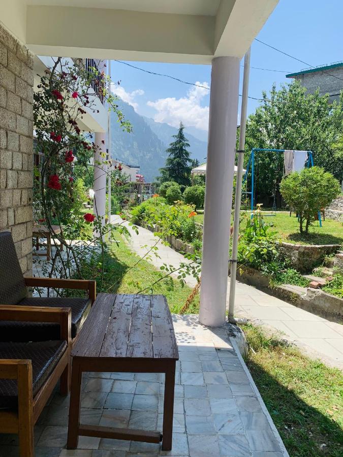 Hotel Tourist 10 Minutes Walking Distance From The Mall Manali (Himachal Pradesh)