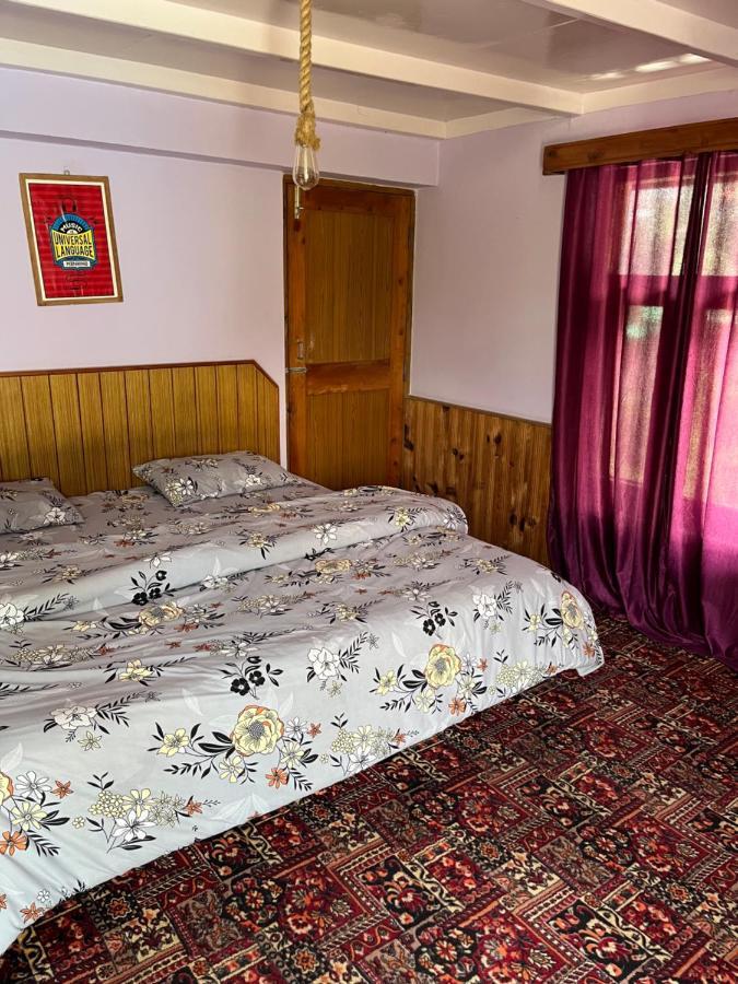 Honey House Hostel Manali (Himachal Pradesh)