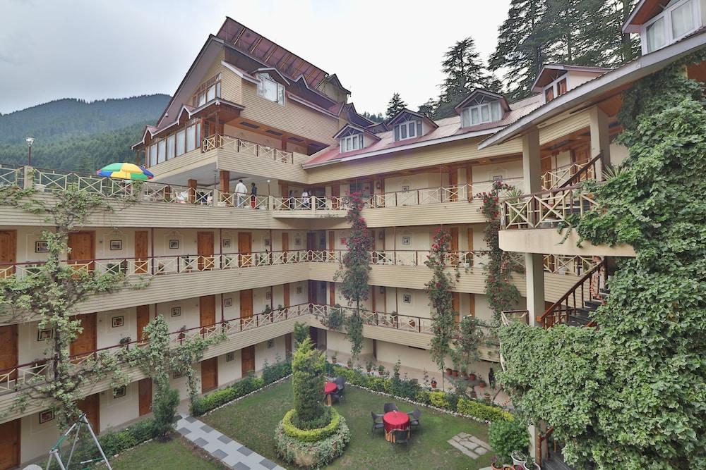 Snow Valley & Manali (Himachal Pradesh)