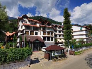 Resort Renest River Country