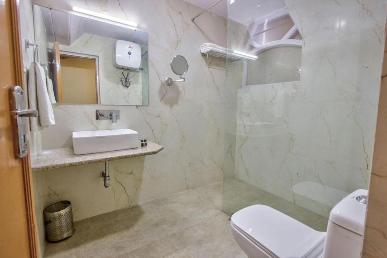 Goroomgo I Bex Near Mall Road- Choice Of Travellers Manali (Himachal Pradesh)