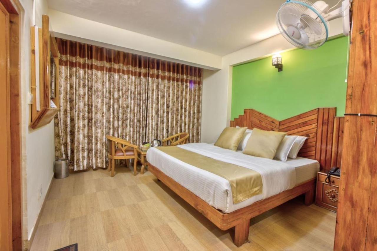Goroomgo I Bex Near Mall Road- Choice Of Travellers 3* Manali (Himachal Pradesh)