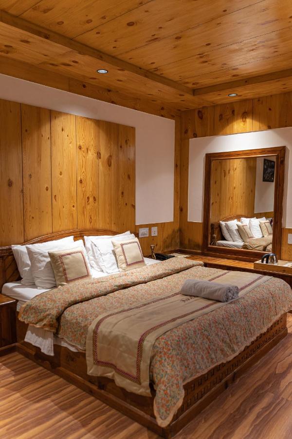 The Conifer Hotel Manali (Himachal Pradesh)