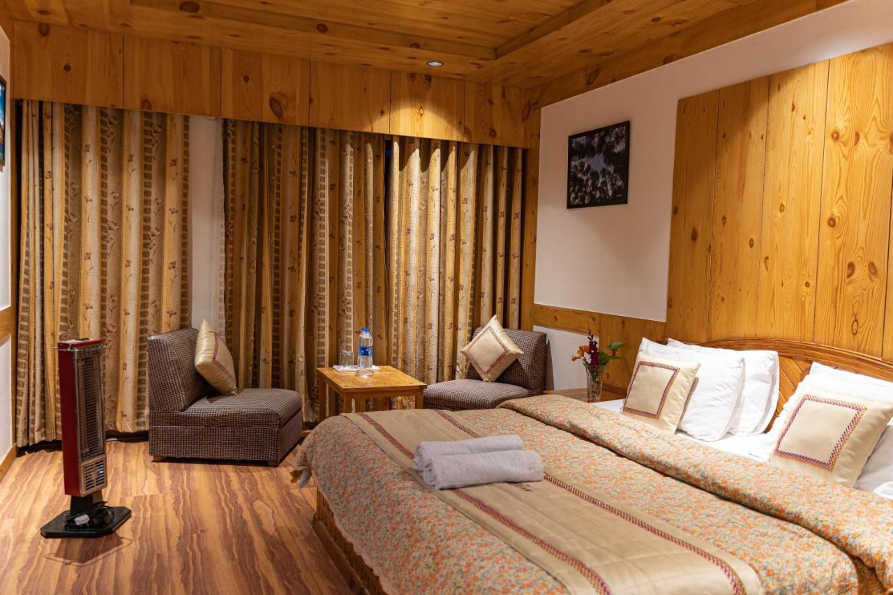 The Conifer Hotel Manali (Himachal Pradesh)