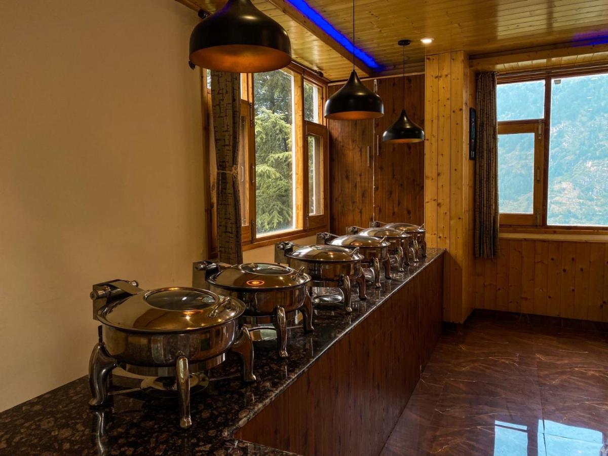 Hotel Grand Oasis Manali (Himachal Pradesh)