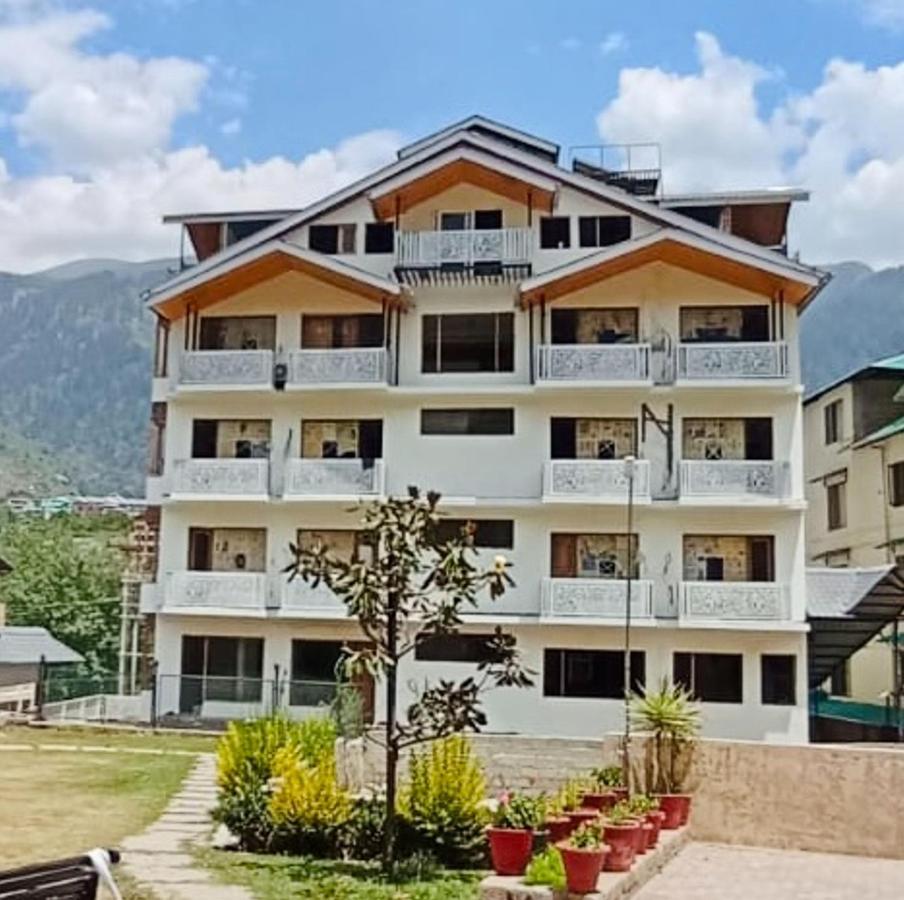 Snow White Regency, Hotel Manali (Himachal Pradesh)