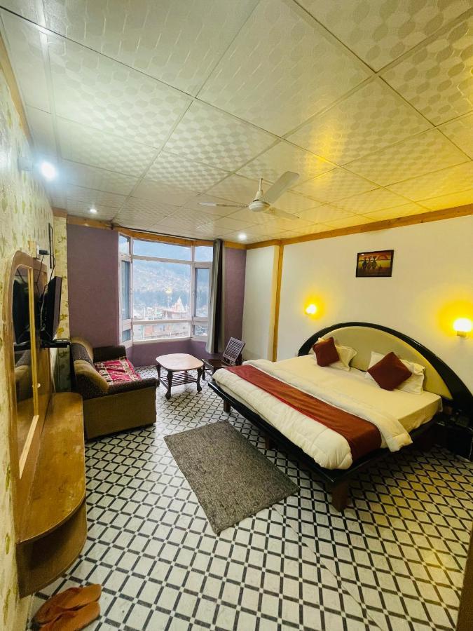 Ocean Manali- With Beautiful Terrace Near Mall Road Hotel