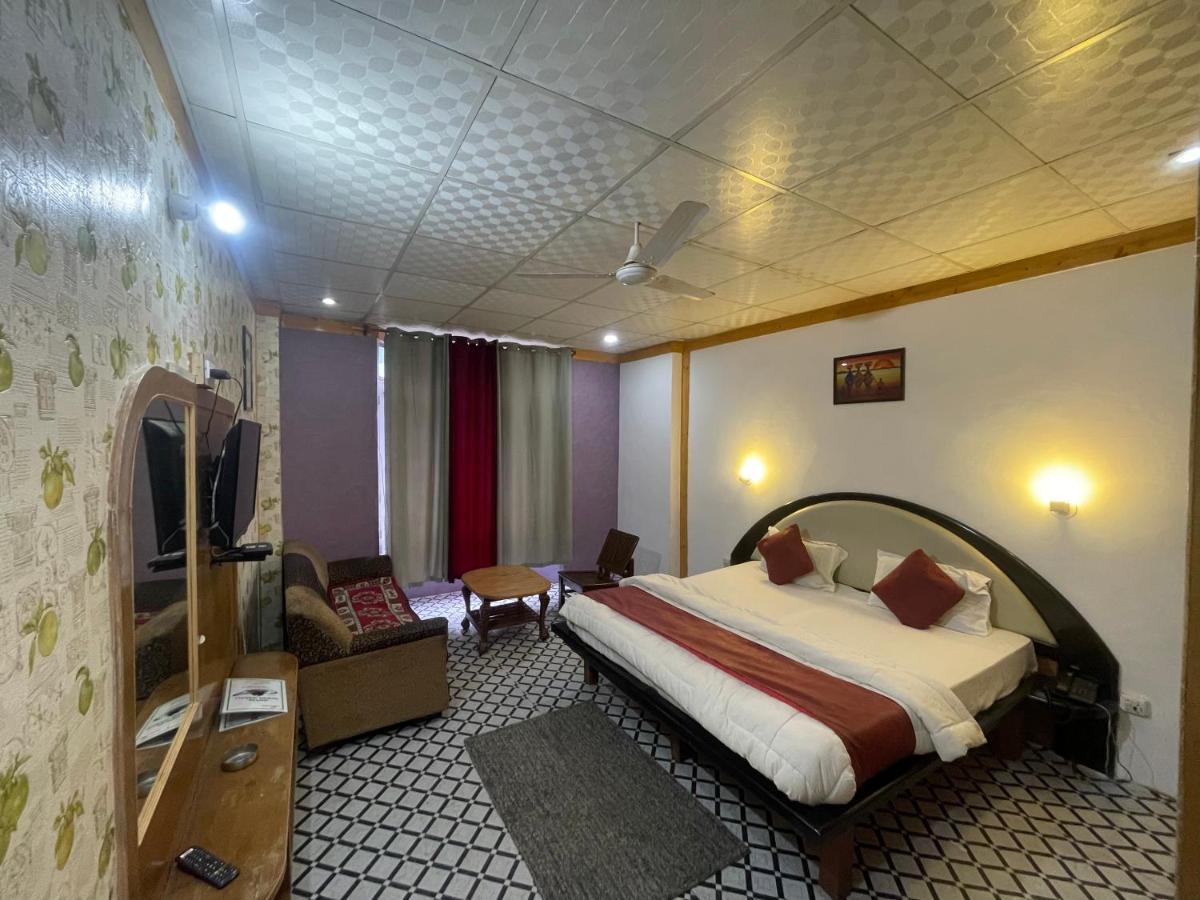 Ocean Manali- With Beautiful Terrace Near Mall Road 3*