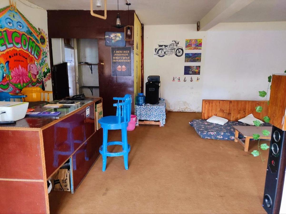 El Profesor Old Hostel *