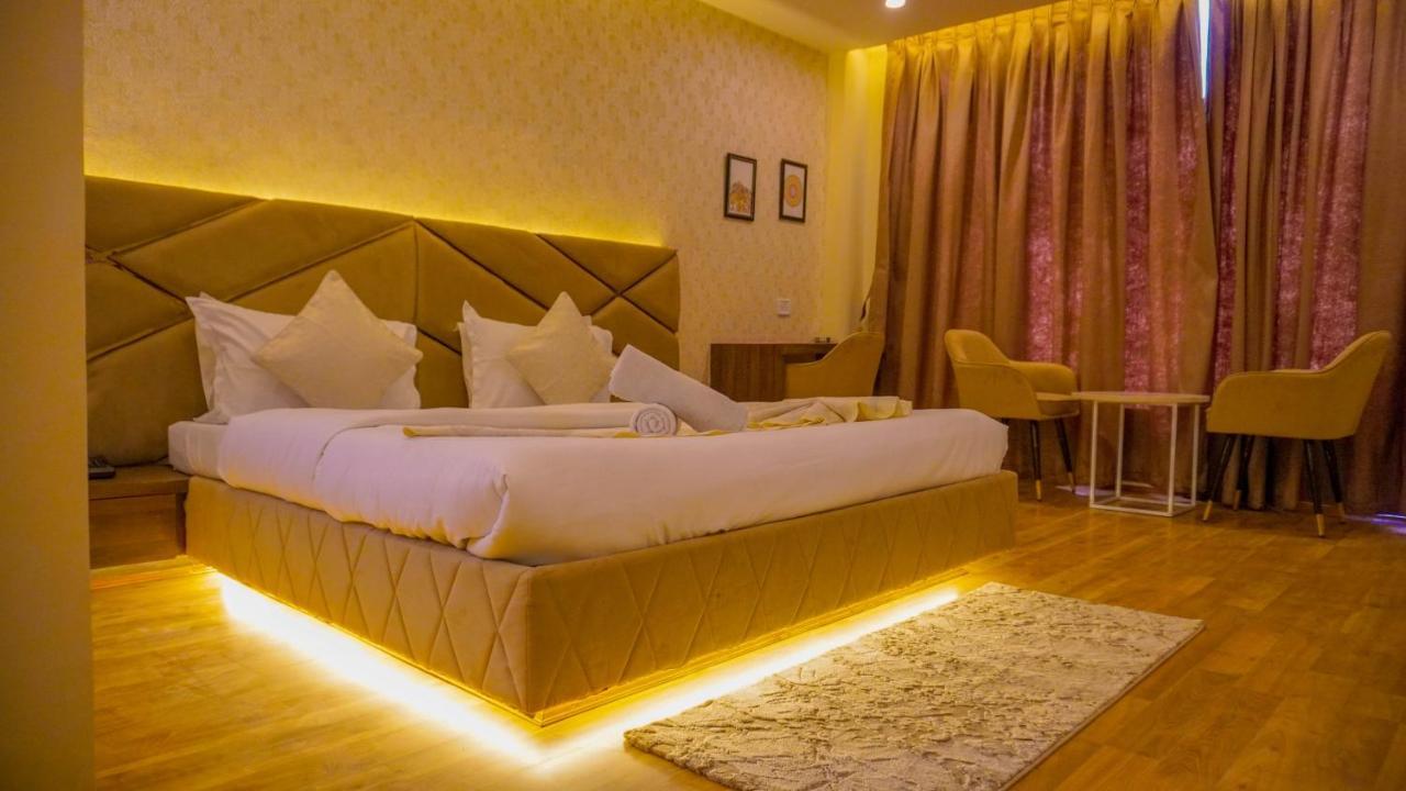 Hotel Loop -